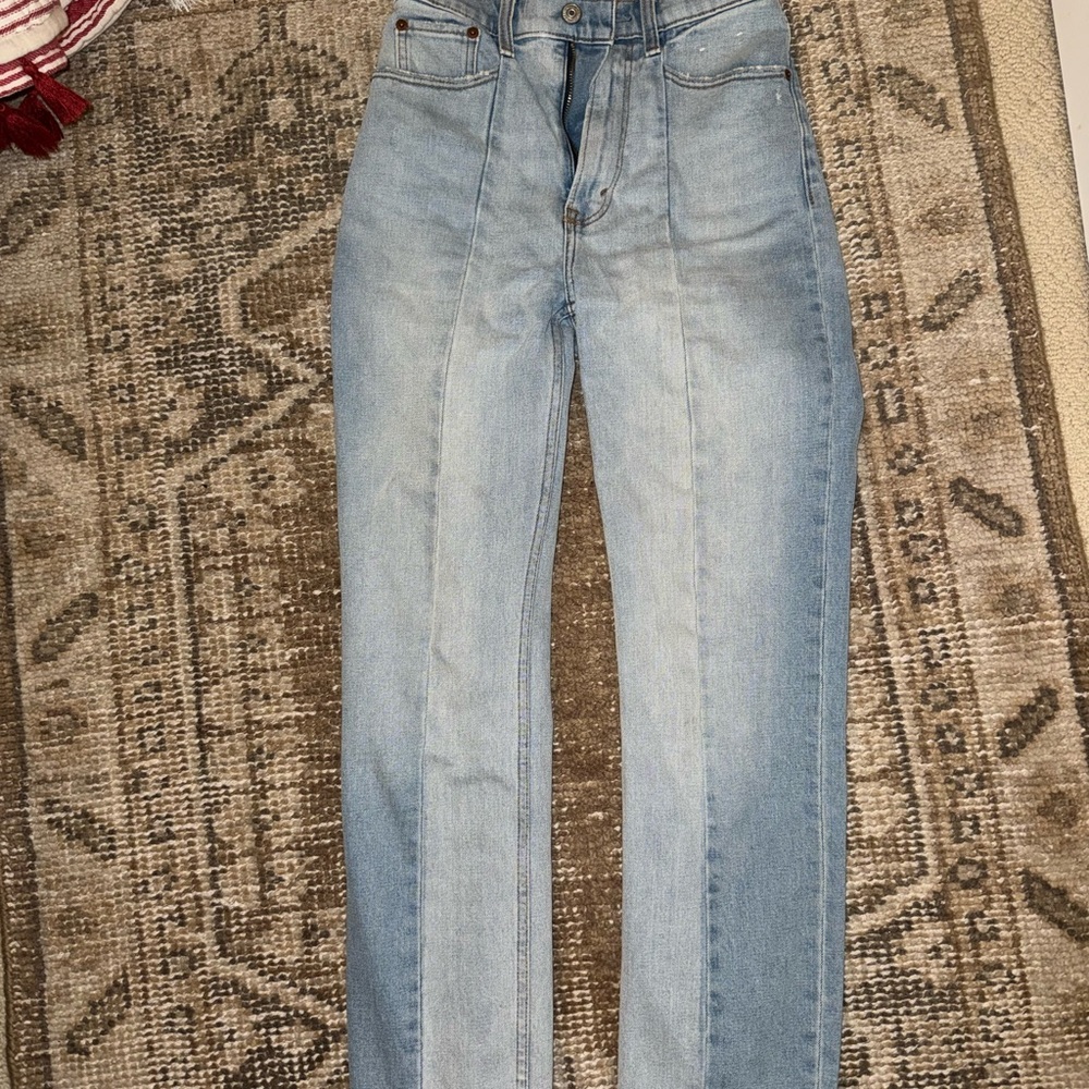 Abercrombie new straight high rise Women's Jeans